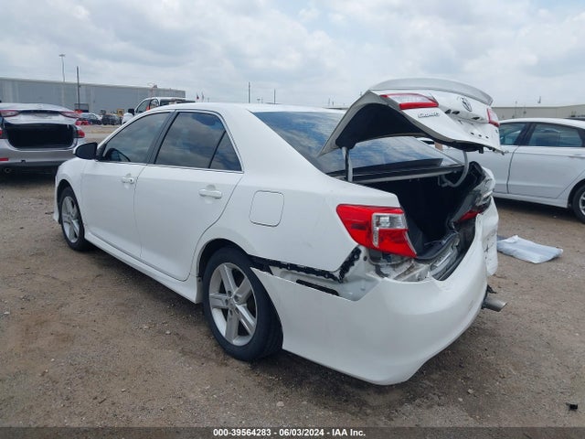 Toyota CAMRY SE 2014 4T1BF1FK4EU780845 Image 3