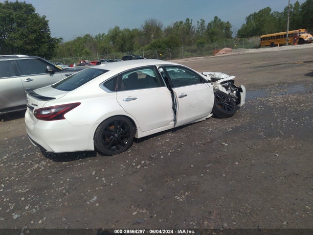 Nissan Altima 2.5 Sr 2018 1N4AL3AP3JC288899 Image 4