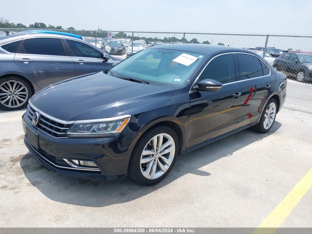 1VWBA7A31JC036185 Volkswagen Passat 2.0t Se