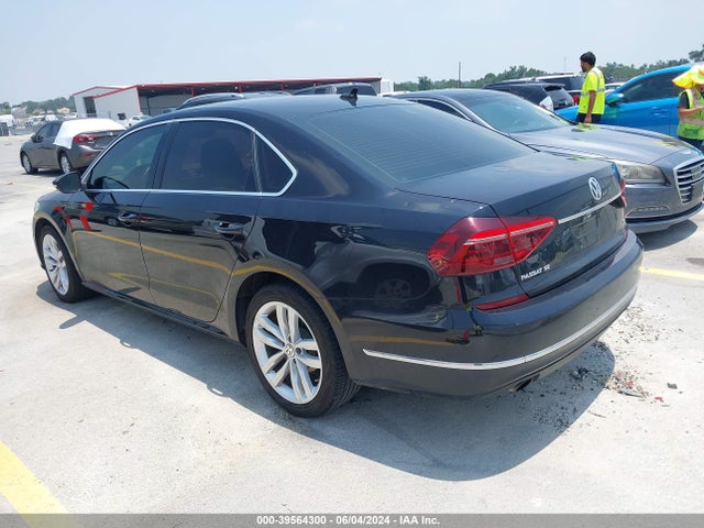 1VWBA7A31JC036185 Volkswagen Passat 2.0t Se