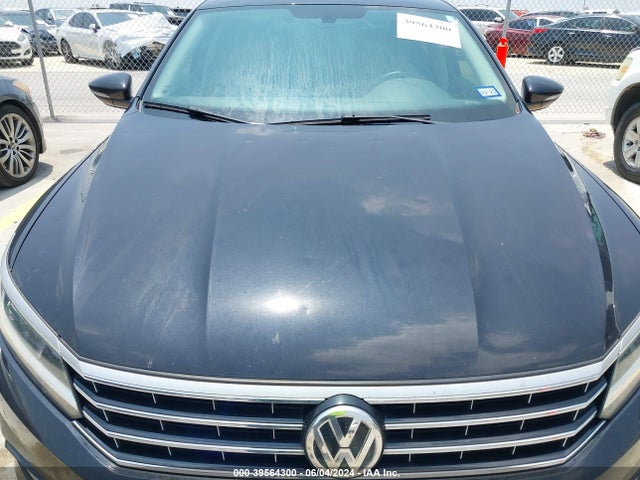 1VWBA7A31JC036185 Volkswagen Passat 2.0t Se