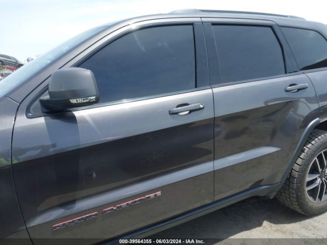 1C4RJFLG7KC685728 Jeep Grand Cherokee Trailhawk 4x4