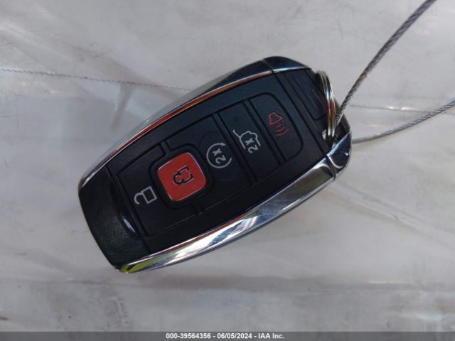 5LMCJ2D95KUL47892 Lincoln MKC SELECT