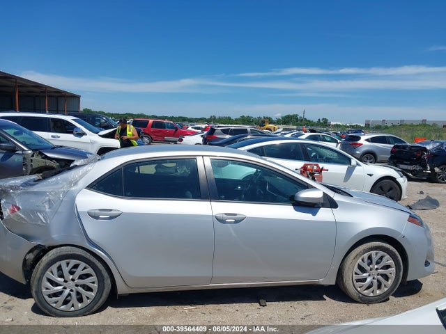Toyota COROLLA LE 2017 2T1BURHE7HC934238 Image 12