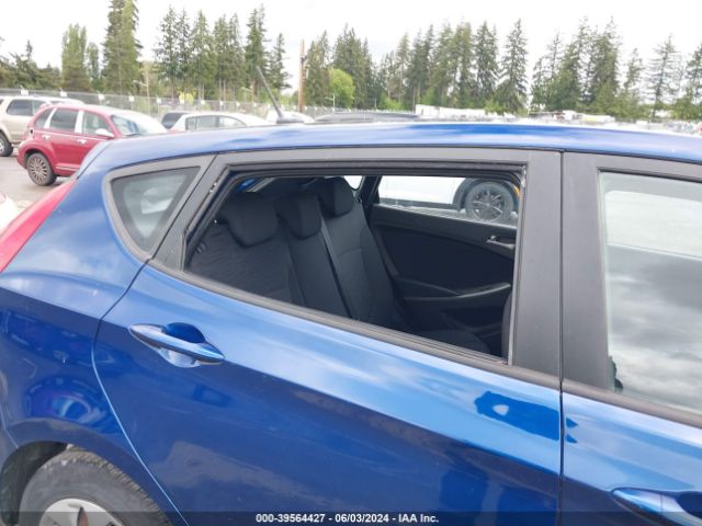 KMHCT5AE9GU237984 Hyundai ACCENT SE
