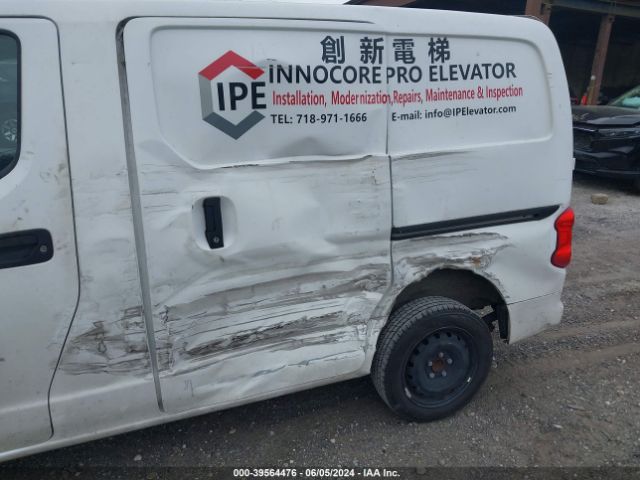 3N6CM0KN2JK698581 Nissan NV200 SV