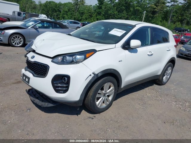 KNDPMCAC1J7368435 KIA Sportage Lx