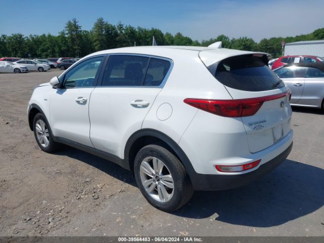KNDPMCAC1J7368435 KIA Sportage Lx
