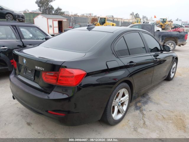 WBA3B1C52FK137343 BMW 320i