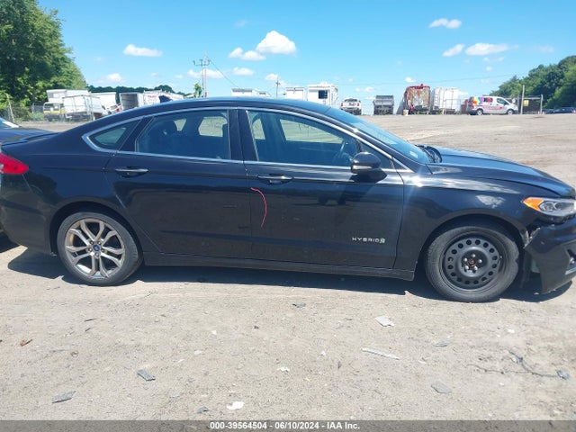 Ford Fusion Hybrid Titanium 2019 3FA6P0RUXKR106749 Image 13