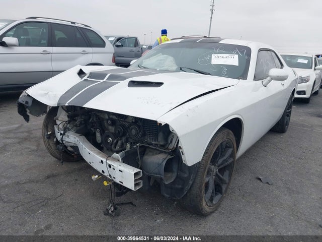 Dodge Challenger Sxt 2017 2C3CDZAG6HH666017 Image 2