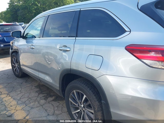 Toyota Highlander Xle 2019 5TDJZRFH8KS604505 Image 14