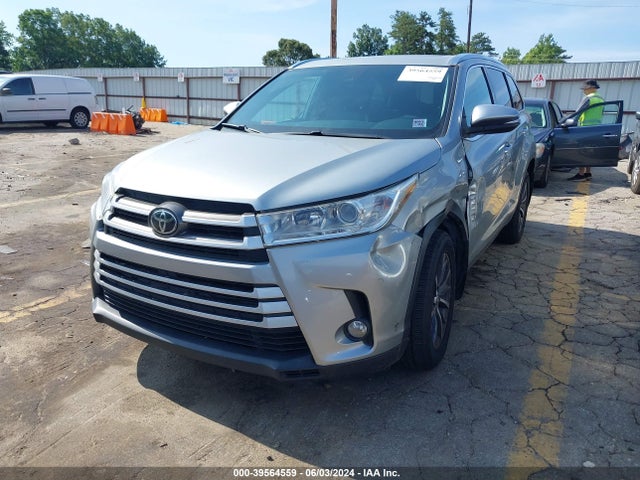 Toyota Highlander Xle 2019 5TDJZRFH8KS604505 Image 2