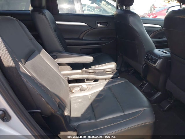 Toyota Highlander Xle 2019 5TDJZRFH8KS604505 Image 8