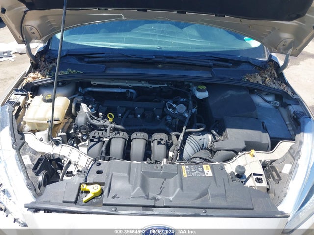 Ford FOCUS SE 2018 1FADP3K29JL312059 Image 10