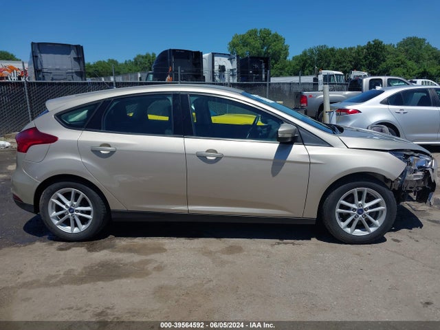 Ford FOCUS SE 2018 1FADP3K29JL312059 Image 13