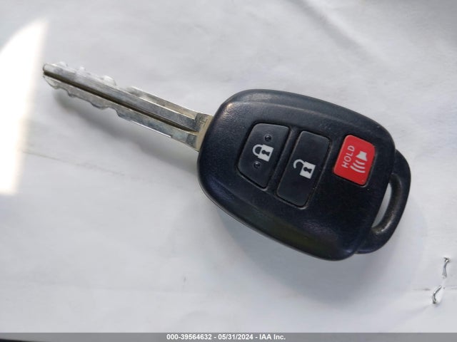 Toyota Rav4 Xle 2015 JTMWFREV0FJ049347 Image 11