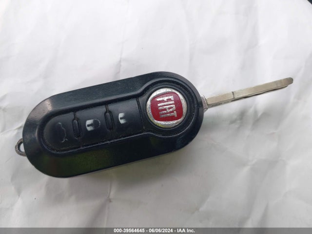 2013 FIAT 500 3C3CFFAR3DT612086 Photo 10