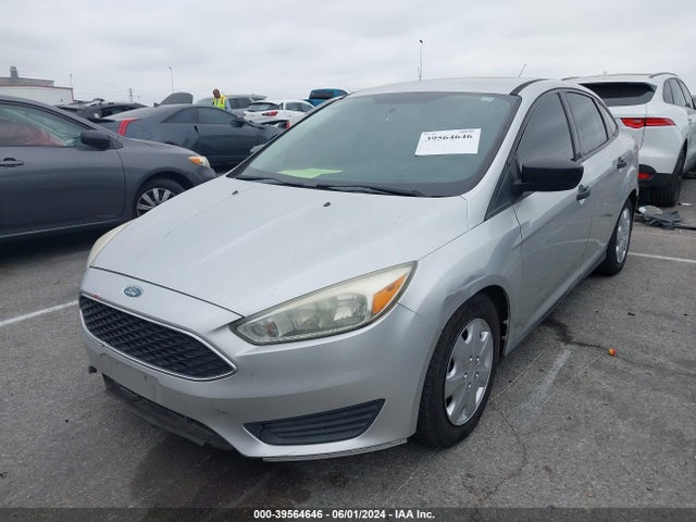 Ford FOCUS S 2015 1FADP3E2XFL296084 Image 2