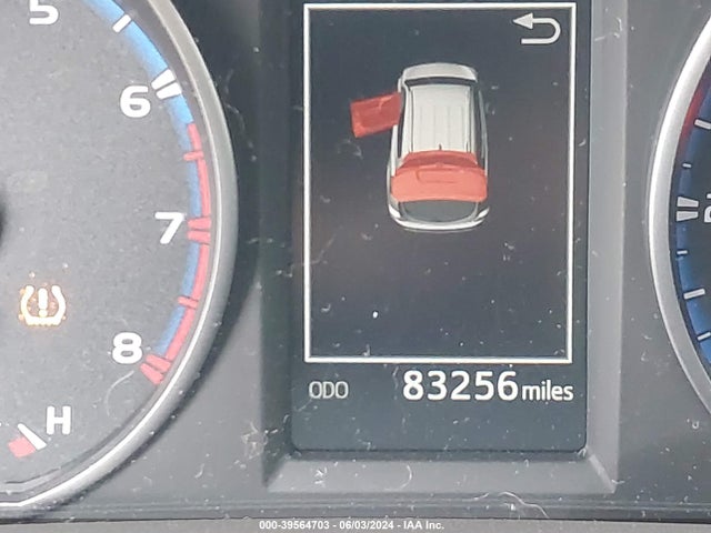 Продажа на аукционе авто 2017 Toyota Rav4 Le, vin: JTMBFREV0HJ146615, номер лота: 39564703