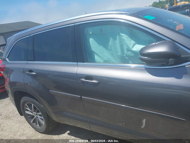 Toyota Highlander Xle 2017 5TDJZRFH6HS440308 Image 13
