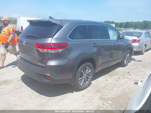 Toyota Highlander Xle 2017 5TDJZRFH6HS440308 Image 4