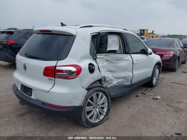 WVGAV7AX0GW555740 Volkswagen TIGUAN SE