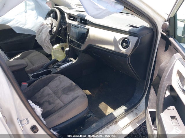 Toyota COROLLA LE 2018 5YFBURHE0JP811676 Image 5
