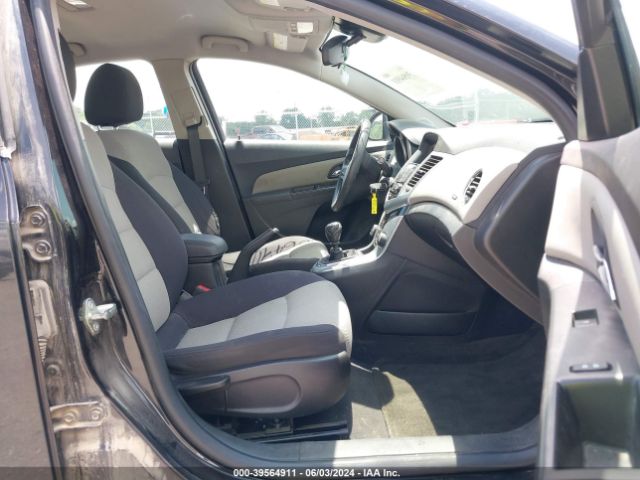 1G1PB5SH0F7100911 Chevrolet CRUZE LS