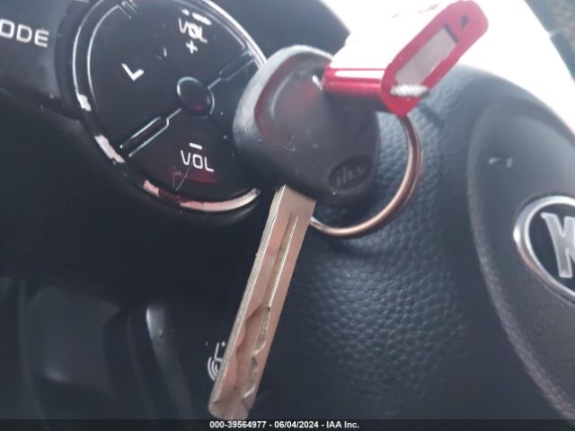 KNDJP3A54E7020570 KIA SOUL +