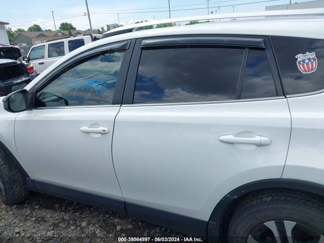 Toyota RAV4 LE 2016 JTMBFREV9GD180100 Image 14