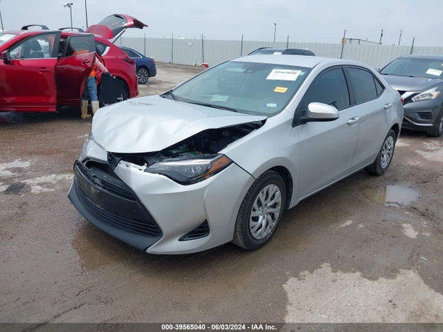 Toyota COROLLA LE 2017 5YFBURHE7HP719135 Image 2