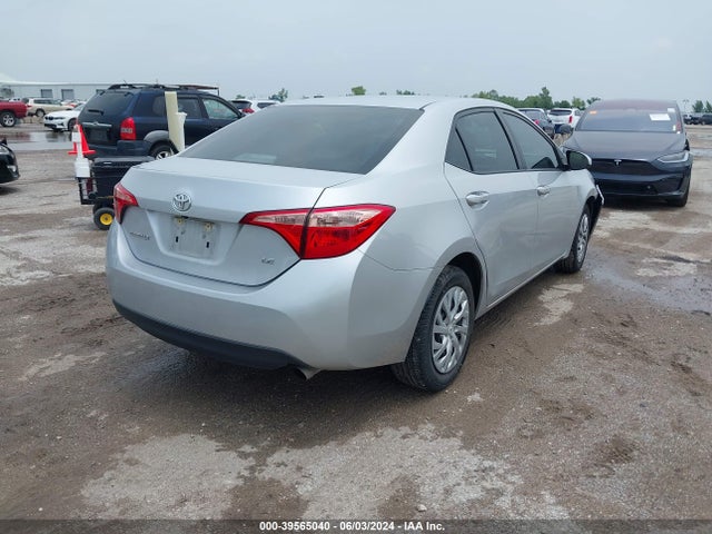 Toyota COROLLA LE 2017 5YFBURHE7HP719135 Image 4