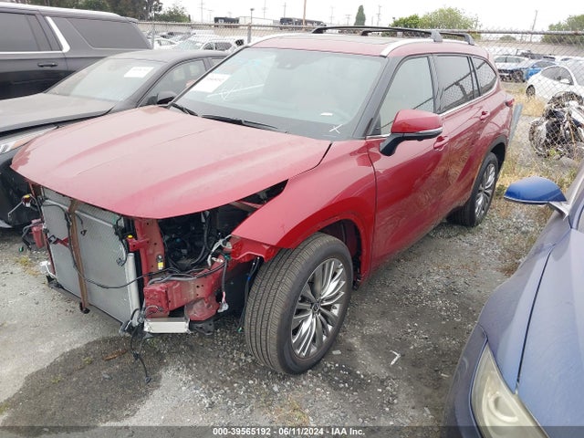 Toyota Highlander Platinum 2023 5TDKDRAH2PS043963 Image 2