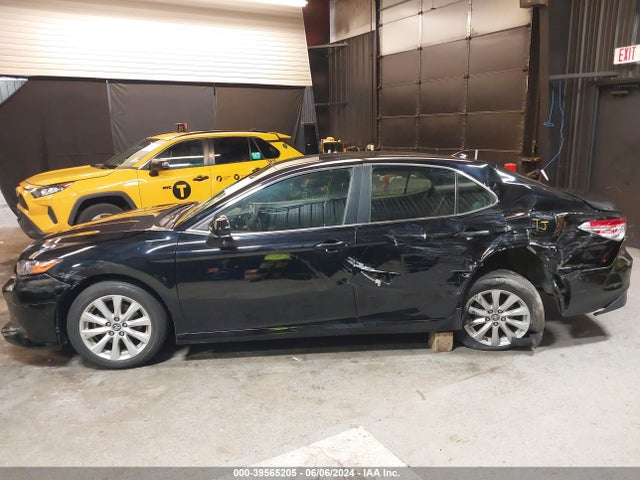 Toyota CAMRY LE 2020 4T1C11AK2LU872706 Image 14