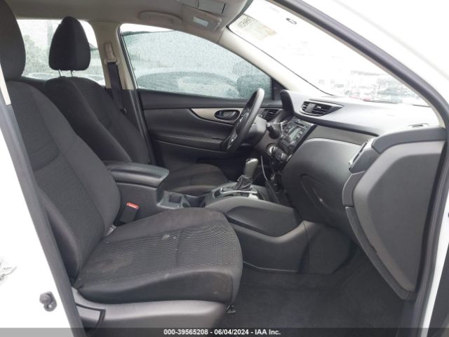 JN1BJ1CRXJW264673 Nissan Rogue Sport S