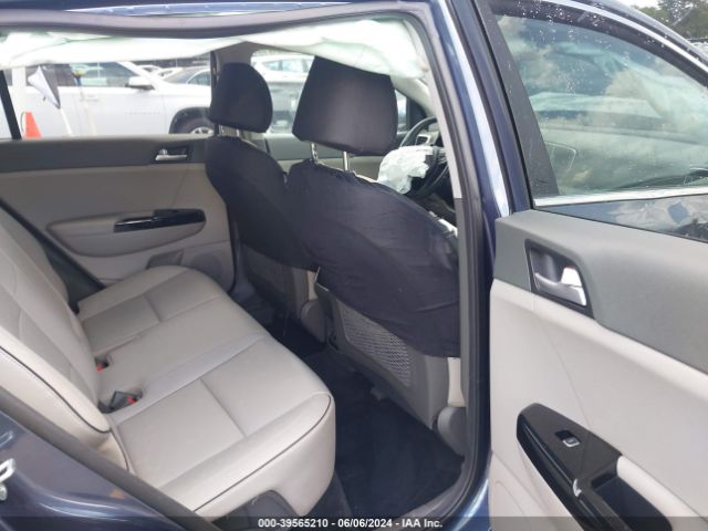 KNDPNCAC0J7372828 KIA Sportage Ex