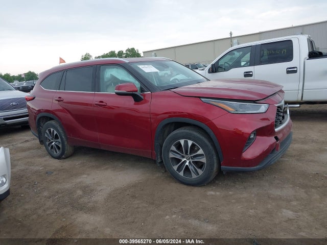 Toyota Highlander Xle 2021 5TDHZRBH5MS069351 main image