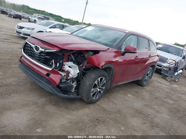 Toyota Highlander Xle 2021 5TDHZRBH5MS069351 Image 2