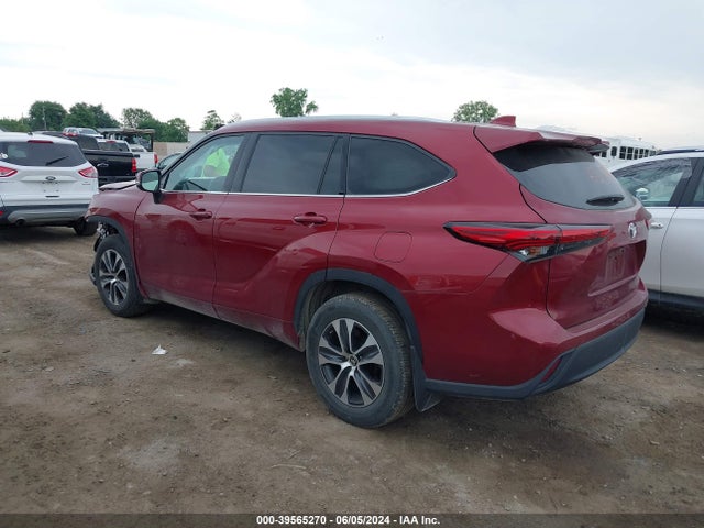 Toyota Highlander Xle 2021 5TDHZRBH5MS069351 Image 3