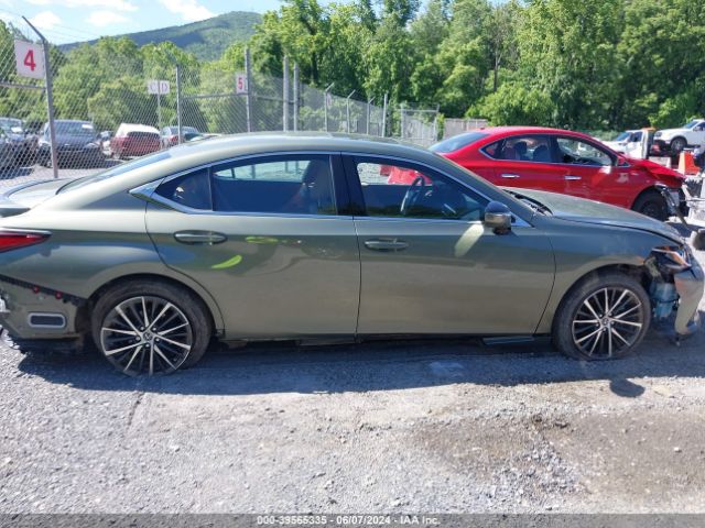 58ADA1C11PU027952 Lexus ES 300H
