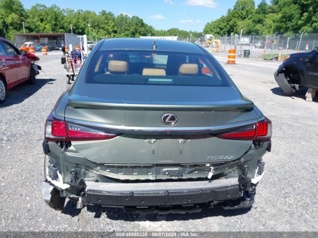 58ADA1C11PU027952 Lexus ES 300H