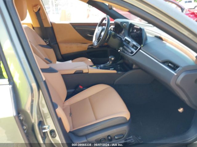 58ADA1C11PU027952 Lexus ES 300H