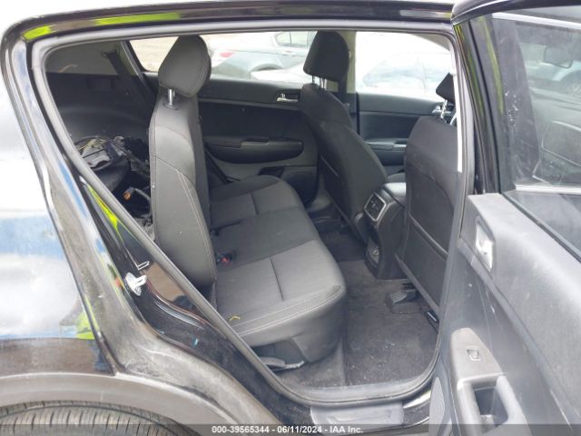 KNDPMCAC9N7957383 KIA Sportage Lx