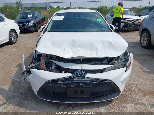Toyota COROLLA LE 2022 5YFEPMAEXNP272930 Image 12