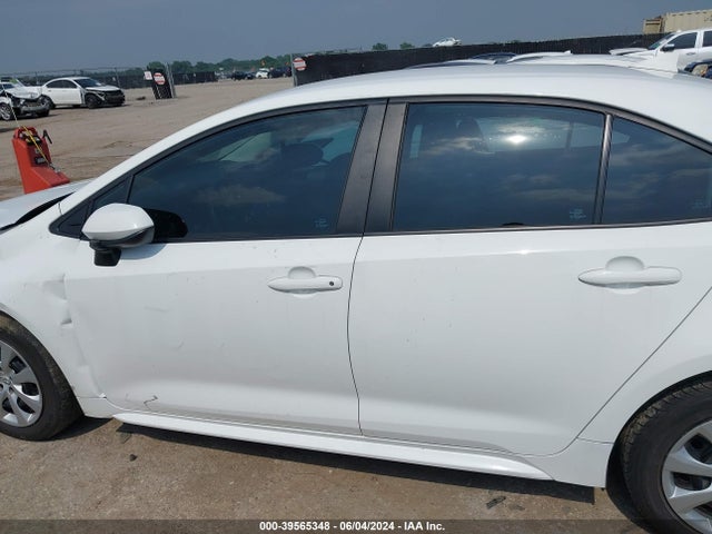 Toyota COROLLA LE 2022 5YFEPMAEXNP272930 Image 14
