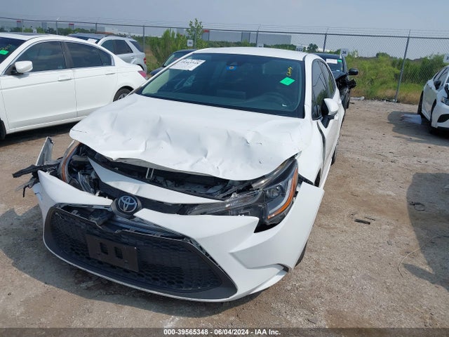 Toyota COROLLA LE 2022 5YFEPMAEXNP272930 Image 2