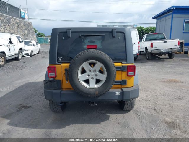 1C4BJWDG8EL250804 Jeep Wrangler Unlimited Sport