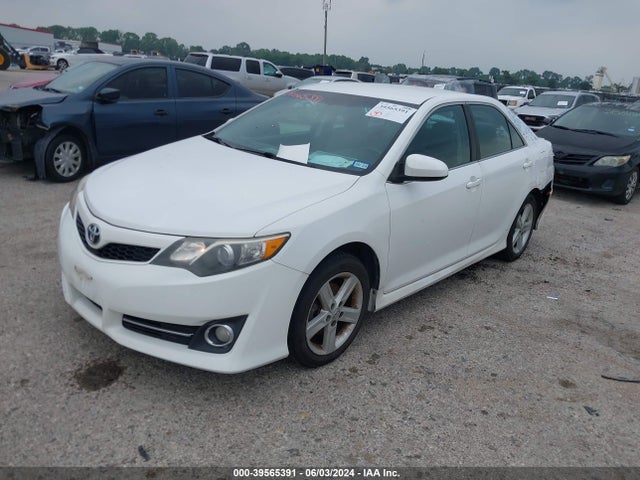 Toyota CAMRY SE 2014 4T1BF1FK7EU304766 Image 2