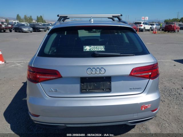 WAUUPBFF8HA069672 Audi A3 E-tron 1.4t Premium